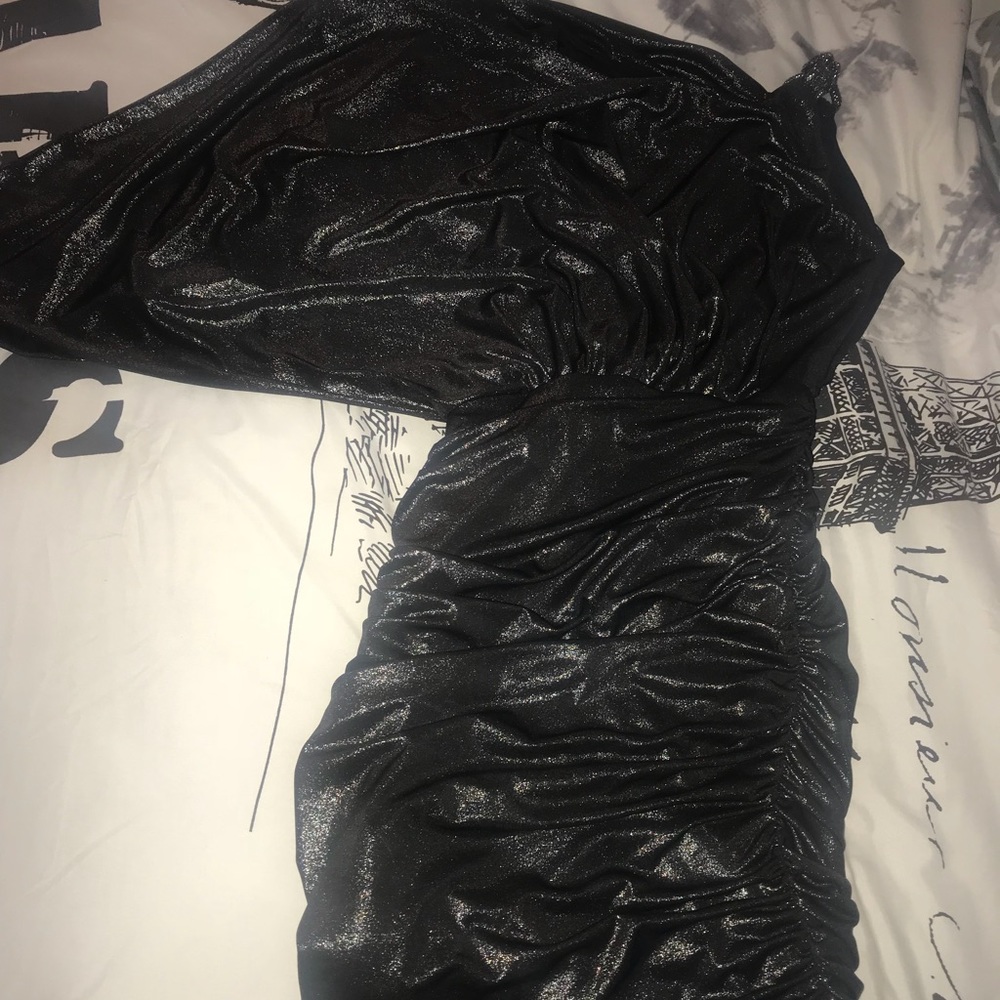 Cache Shimmering Silver & Black One Shoulder dress